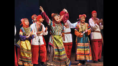Russian troupe charms Delhi with dance and music