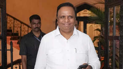 Think tank row: Uddhav Thackeray gave clean chit to CM Eknath Shinde aide Ajay Ashar, says BJP Mumbai chief Ashish Shelar