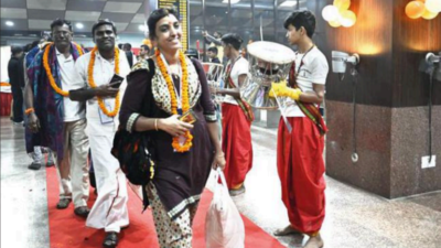 Soul connect: Seventh batch of 208 spiritual leaders visits Kashi Vishwanath Dham, ghats