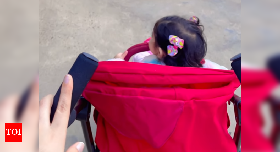 Actress Sayeesha shares the first glimpse of her 1yearold daughter