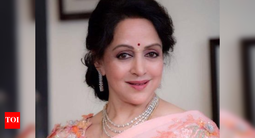 50 years of 'Seeta Aur Geeta' Hema Malini recreates a scene from movie