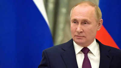 Putin fell down stairs & soiled himself, claims report amid health ...