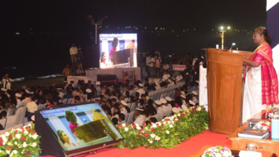 President Droupadi Murmu witnesses Navy's Operational Demonstration in Vizag