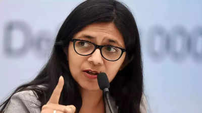 DCW chairperson Swati Maliwal issues notice to Delhi Police over mobile phone snatching