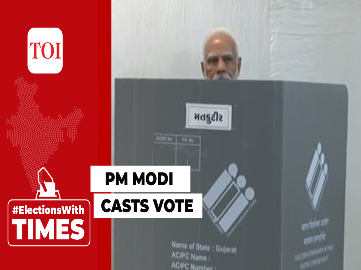ANI on X: Ahmedabad, Gujarat  Prime Minister Narendra Modi greets people  on his way to Nishan Public school, Ranip to cast his vote for Gujarat  Assembly elections. #GujaratElections  / X