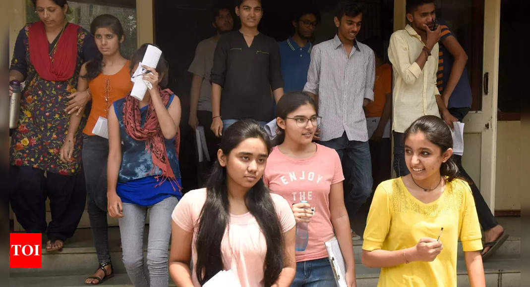 NEET and JEE Results 2023 - Students of Aakash Institute secure top ranks -  Times of India