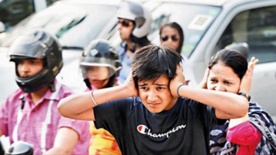 More hands on deck to curb noise pollution violations in Delhi | Delhi News - Times of India