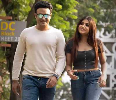 Chirantan’s latest release ‘Bhalobasi Thik Ager Maton’ is a peppy romantic track