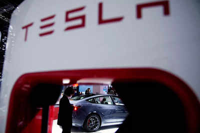 Tesla sold 100,291 China-made electric vehicles in November 2022