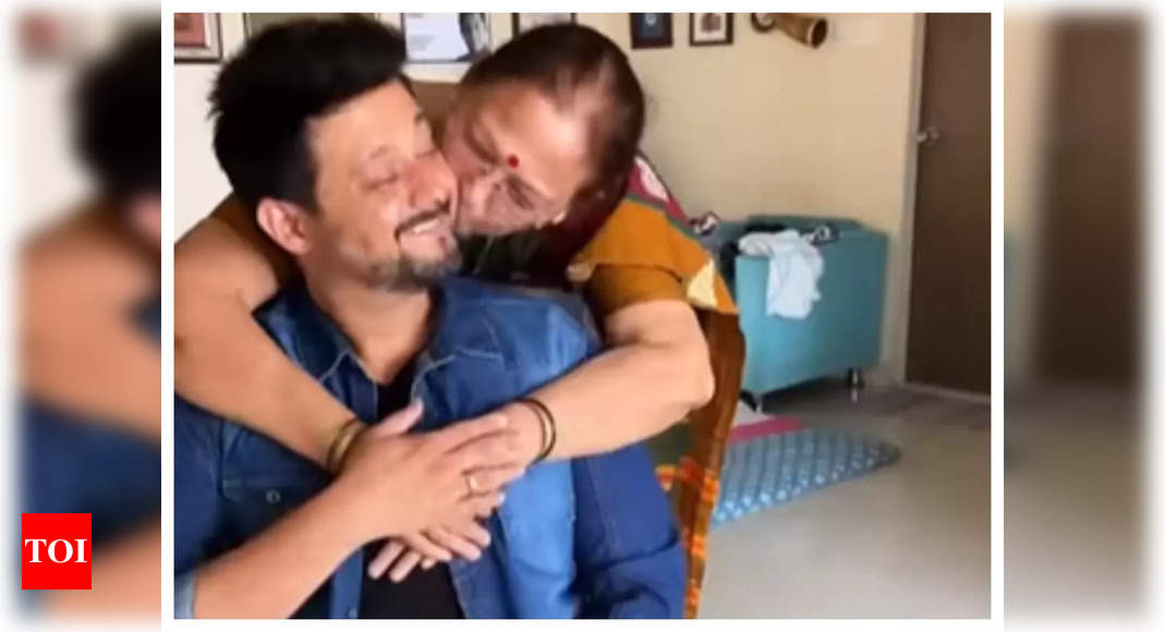 Swwapnil Joshi Wishes His Aai A Happy Birthday With An Adorable Post