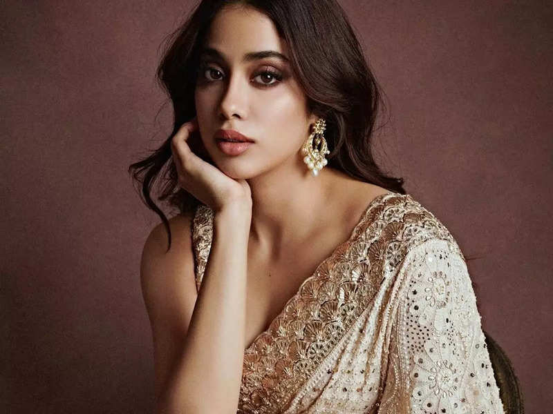 Janhvi Kapoor wishes to work with THIS Tamil actor