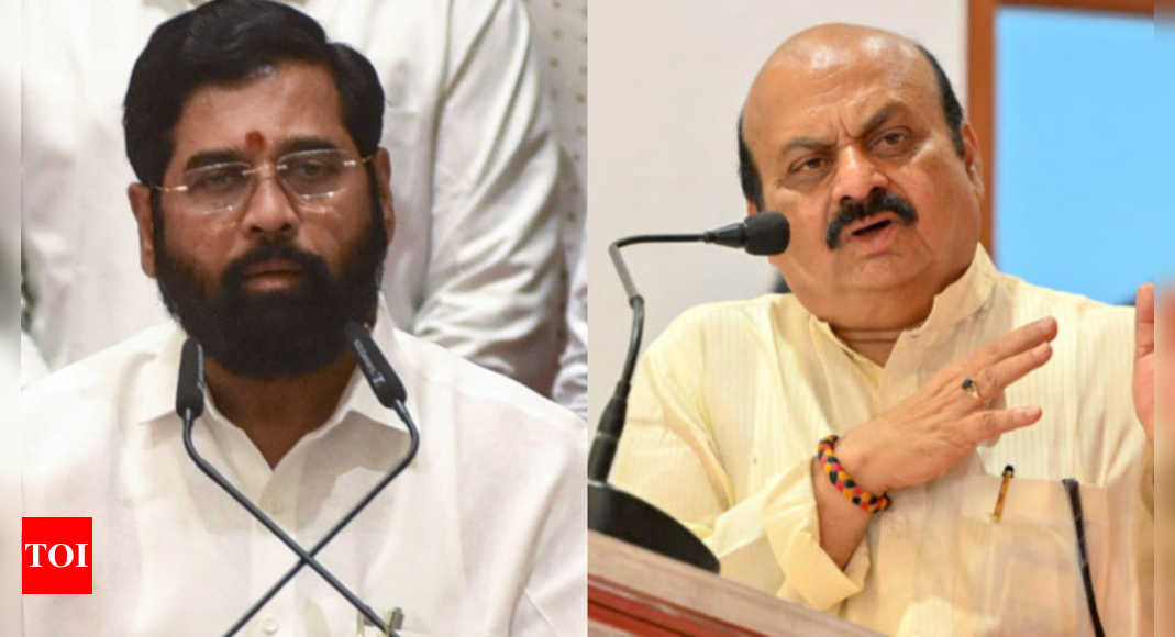 Border dispute: Karnataka and Maharashtra CMs speak over phone, agree on maintaining peace | India News – Times of India
