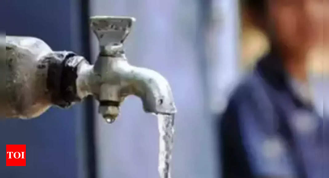 Contaminated water kills teen; 109 in hospital | India News – Times of India