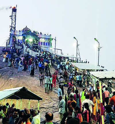 Thousands gather at Rockfort for Karthigai Deepam festival