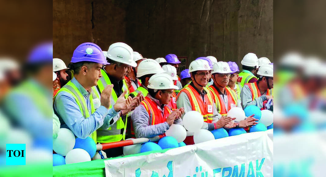 Tunnel Boring Machine: Metro Achieves First Breakthrough Of Tunnel ...