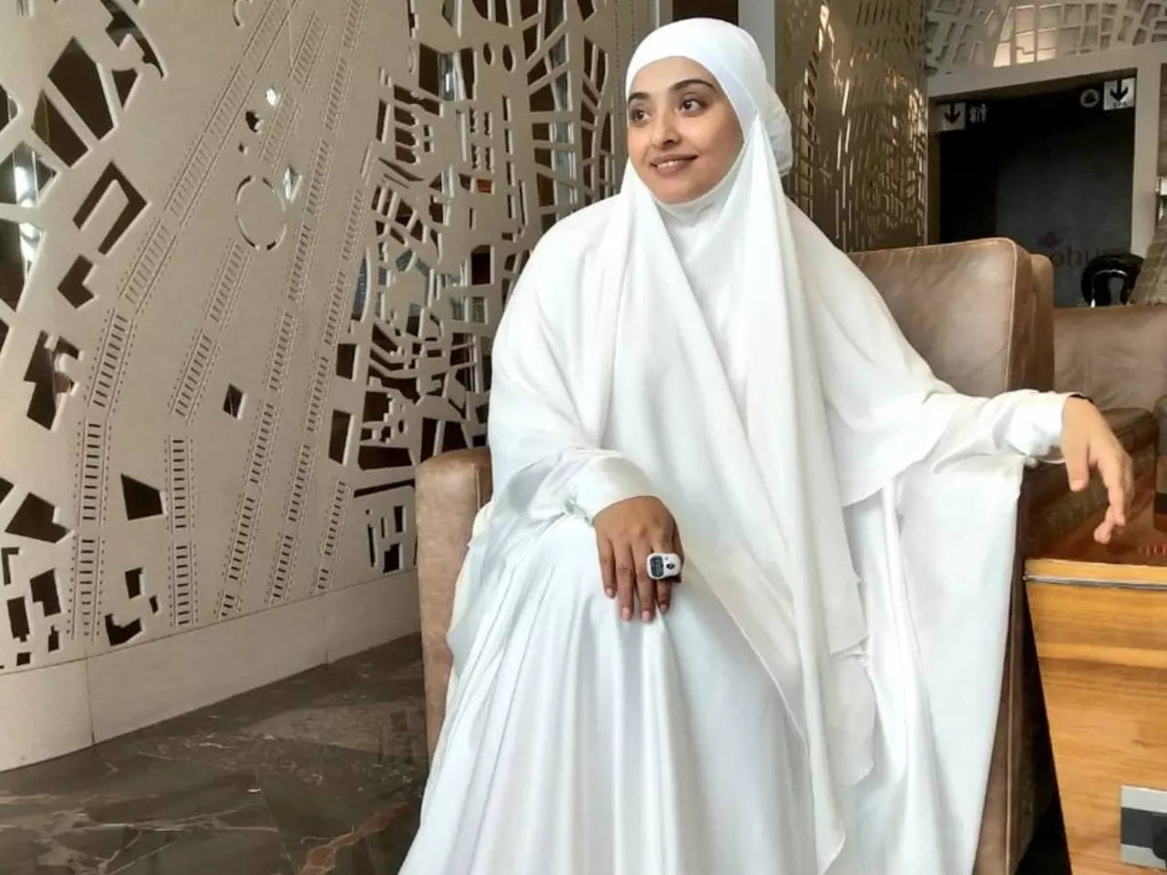 Actress Mumtaz goes on a pilgrimage to Mecca Tamil Movie News image