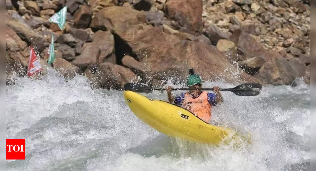 Kayak Sustainability, solo travel goto words for Indian travellers