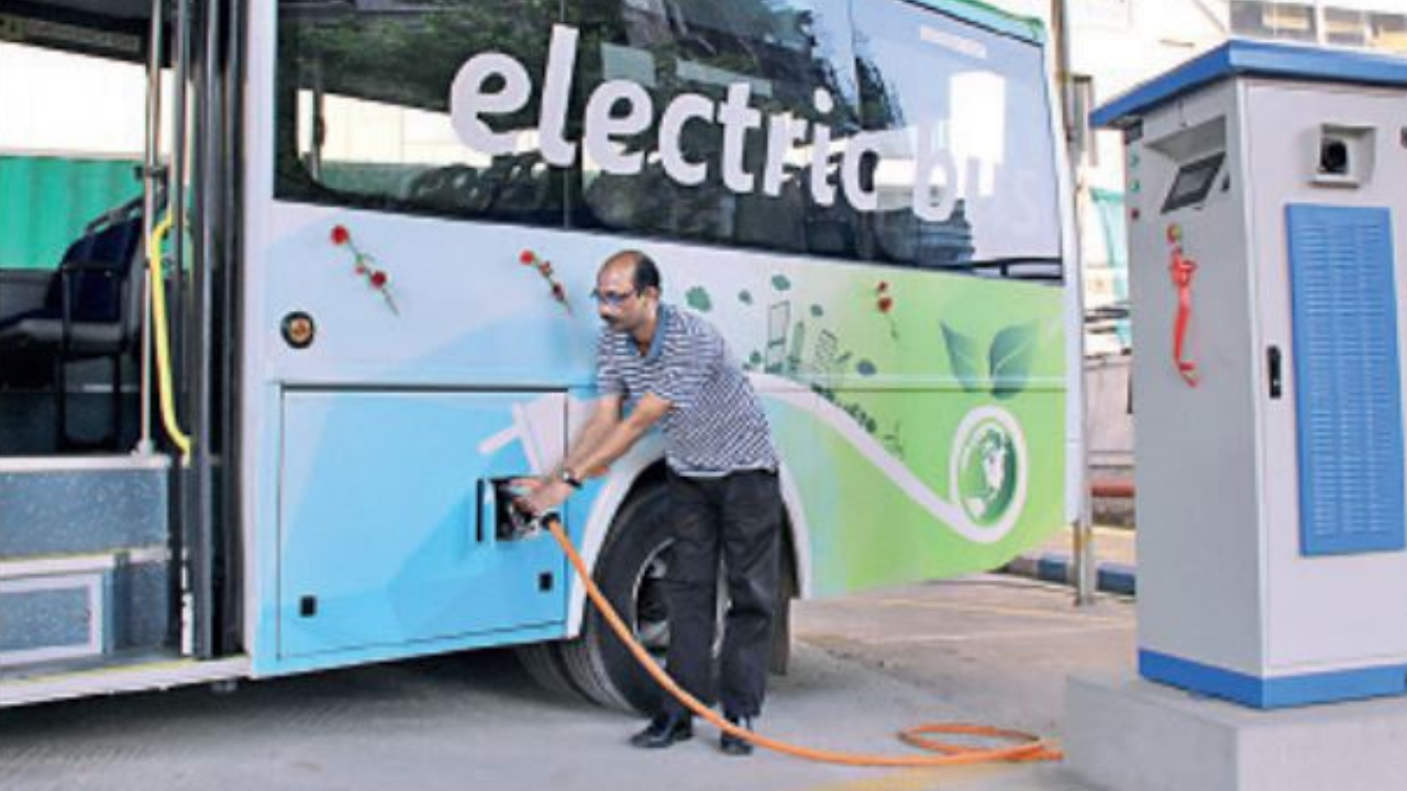 850 EV charging stations to dot West Bengal's highway network by 2024