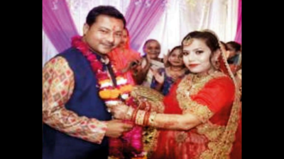 Ayodhya Corporator ties the knot to save seat