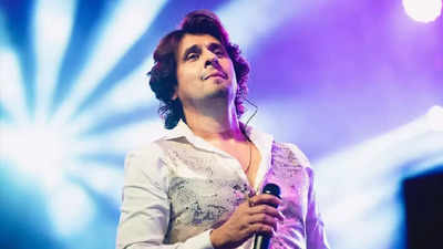 Watch: When Sonu Nigam used 54 voice modulations for one song!