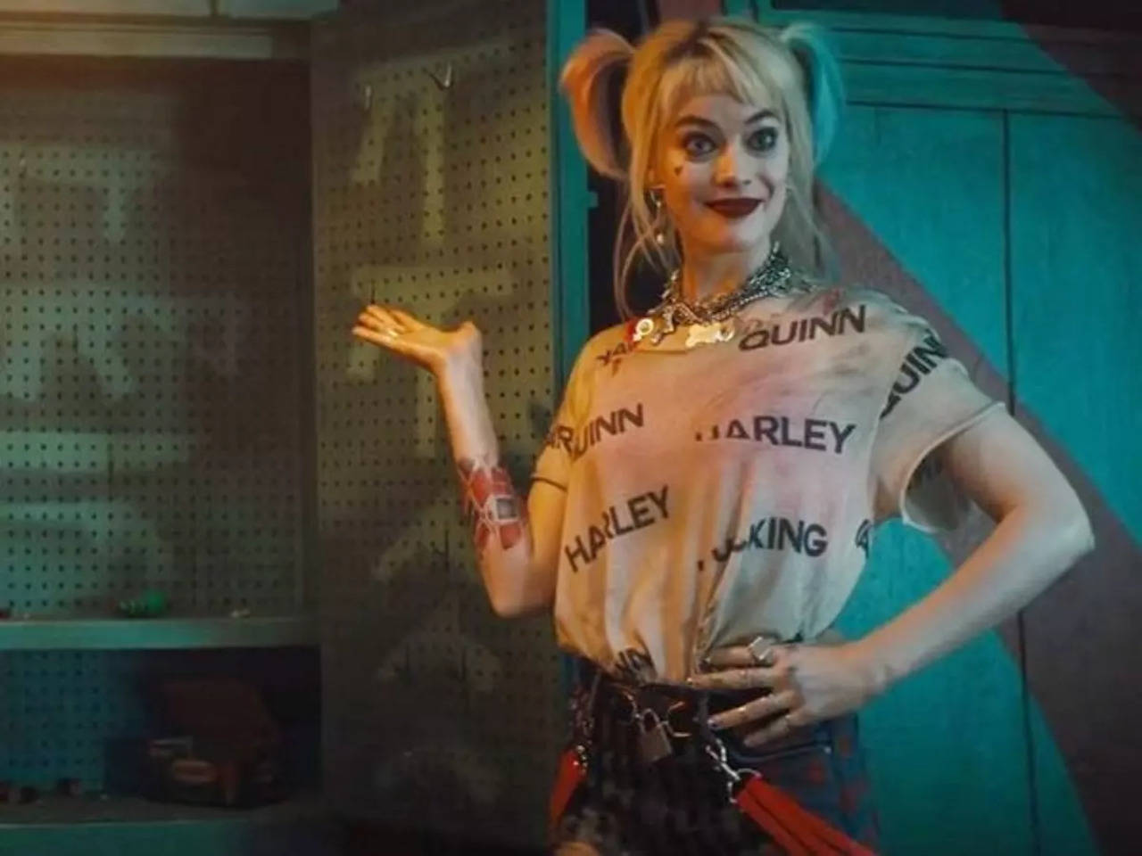 Margot Robbie reveals she wants Harley Quinn-Poison Ivy romance in ...