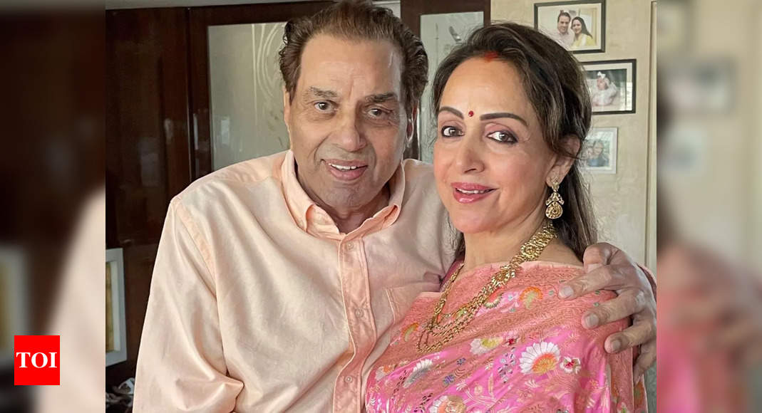 Hema Malini wishes happy birthday to ‘the love of her life’ Dharmendra; Bobby Deol, Sunny Deol shower love on their father – Pics inside – Times of India