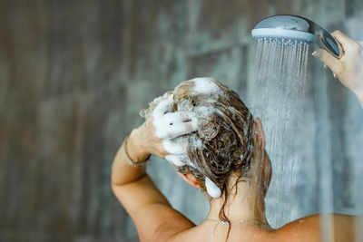 3 Myths About Washing Your Hair With Cold Water