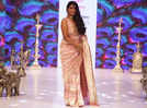 Second show of day 2 of the Hyderabad Times Fashion week featured Banarasi and patola sarees
