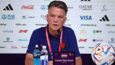 Van Gaal emerges as Dutch star ahead of meeting with old foe, Argentina