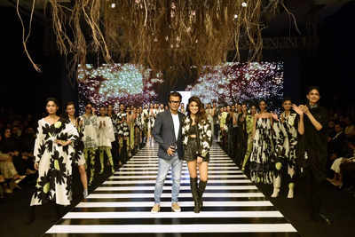Shriya Saran brings Hyderabad Times Fashion Week to close with a bang