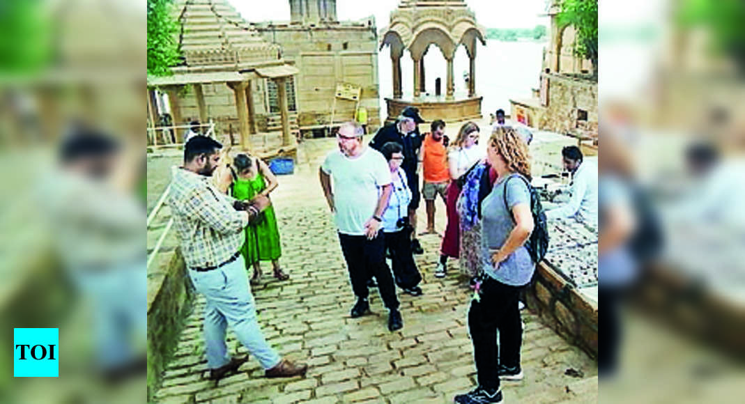 जैसलमेर में विदेशी पर्यटकों की कम आवक से होटल प्रभावित |  जयपुर समाचार – टाइम्स ऑफ इंडिया