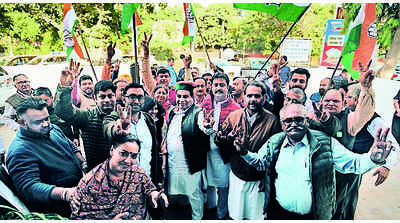 Cong, BJP celebrate election victories in Himachal, Gujarat