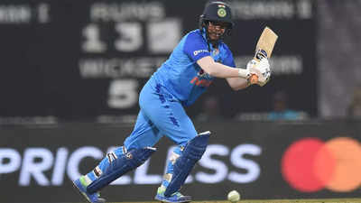 1st T20I: Deepti Sharma's blitzkrieg powers India to 172/5 against Australia
