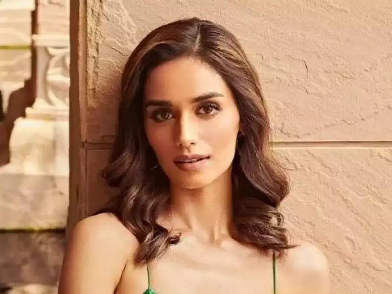 Manushi Chhillar is bewitched by Lionel Messi’s aura at the FIFA World Cup