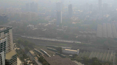 Mumbai's air poorer than Delhi for second consecutive day