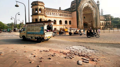 Rumi Darwaza pavement cracks amid restoration in Lucknow