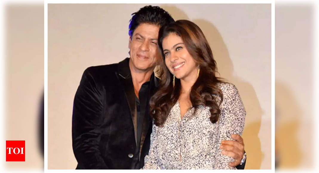 Kajol has THIS to say about Shah Rukh Khan romancing young actresses while she plays a mother in ‘Salaam Venky’ – Times of India