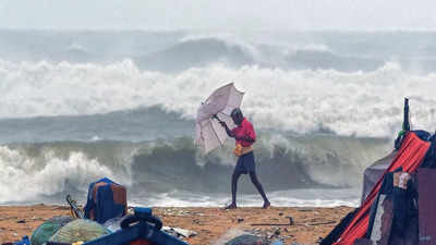 Mandous leaves Chennai wet, worried