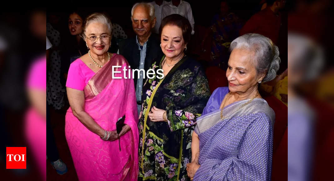 Waheeda Rehman, Asha Parekh, Divya Dutta attend Aan screening at Dilip Kumar Film Festival – Times of India