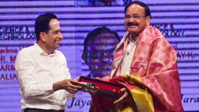 Ex-Vice President Naidu receives SIES award for public leadership