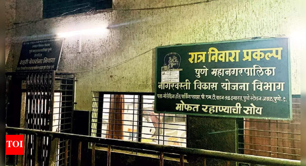 पुणे में सड़कों पर करीब 1,000 बेघरों के लिए केवल चार रैन बसेरे |  पुणे समाचार – टाइम्स ऑफ इंडिया