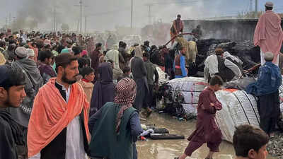 Six Pakistanis, one Afghan soldier killed in cross-border clash
