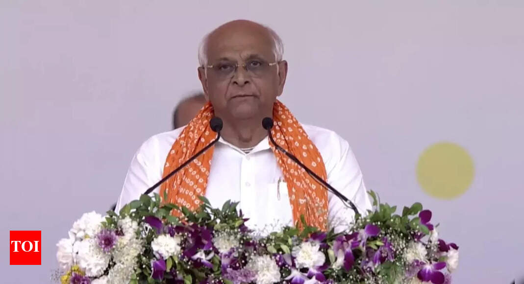 Bhupendra Patel takes oath as Gujarat CM for second time