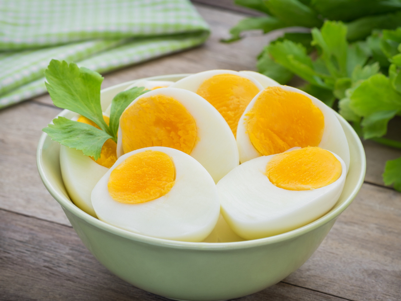 When You Eat Expired Eggs, This Is What Happens To Your Body