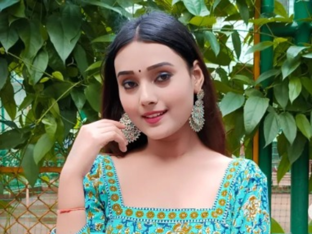 After Parineetii, Kajal Chauhan is all set to appear in an upcoming dramedy  show with Sushmita Mukherjee - Times of India