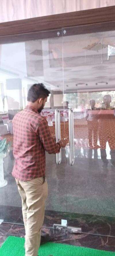 NIT seals Trimurti Nagar banquet hall after 2 months of illegal use