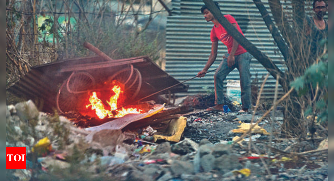 दक्षिण कन्नड़ के गांवों में प्लास्टिक जलाने के बारे में एनजीओ ने जिला परिषद को किया अलर्ट |  मंगलुरु समाचार – टाइम्स ऑफ इंडिया