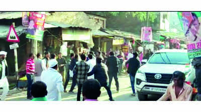 Cong workers clash during Bharat Jodo Yatra in Kaushambi