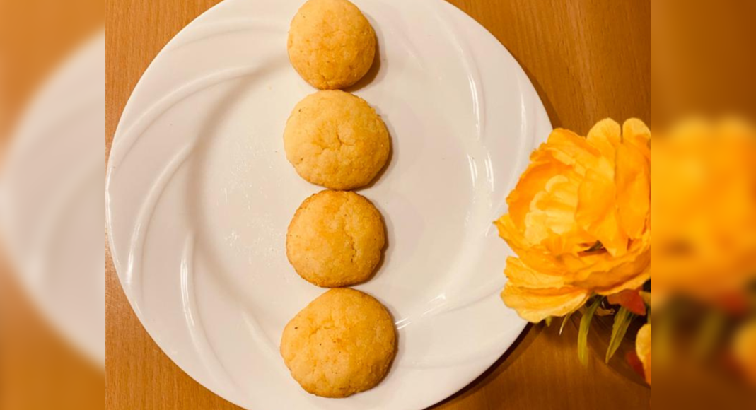 Pineapple Cookies Recipe: How to make Pineapple Cookies Recipe at Home | Homemade Pineapple Cookies 