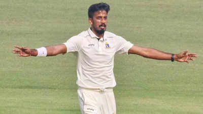 Bowlers dominate opening day of Bengal-UP Ranji Trophy match